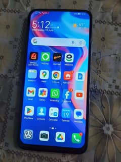 Huawei  Y9s  ارجنٹ سیل کرنا ہے 6/128 good condition 03213045799