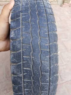 Tyre carry bolan