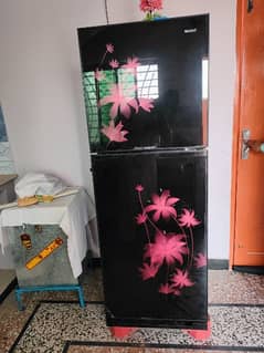 orient fridge in lush and new condition