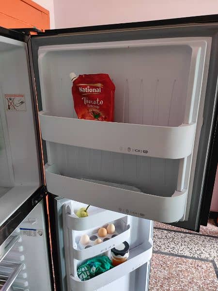 orient fridge in lush and new condition 5