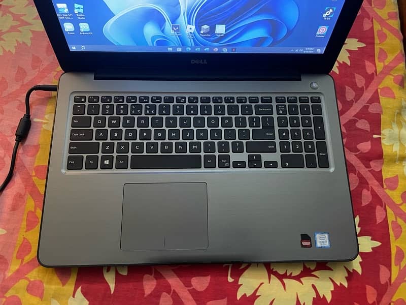 Dell inspiron 15 5000 series i7 7th gen 3