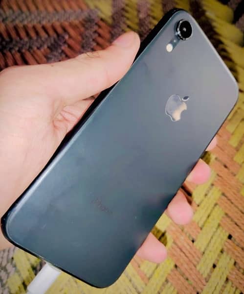 iphone Xr 64gb Factory Unlock Non Pta 83% Health 9/10 Condition 0