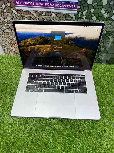 Apple MacBook Pro 2019 15” 32GB RAM | 512GB SSD  Touchbar Core i7 US 2