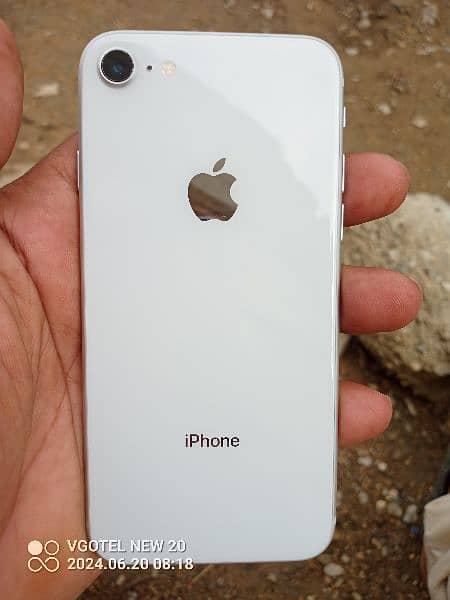 IPhone 8 (64gb Non PTA) 1