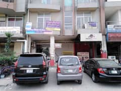 700 Square Feet Flat In Johar Town Phase 2 - Block H3 Is Available