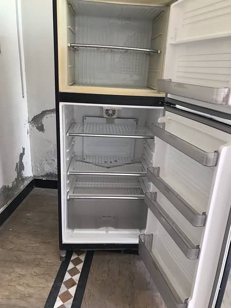 Dawolance Refrigerator For Sale 3