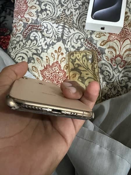 Iphone Xs 64GB pta approved 3