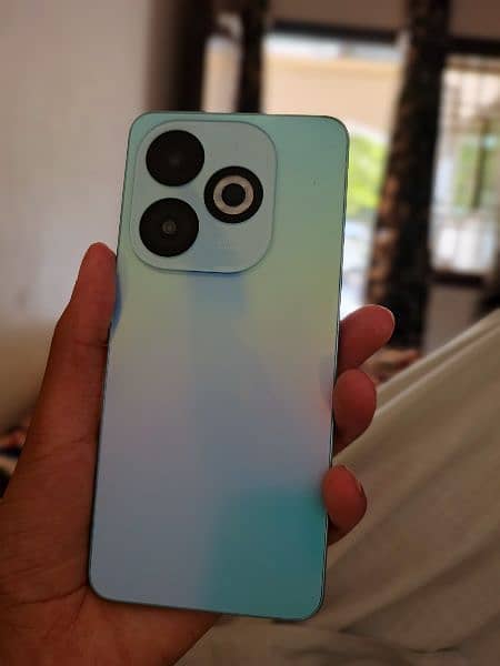 Infinix Smart 8 Pro 0