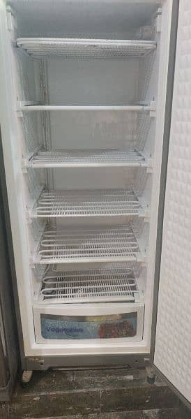 dawlance vertical freezer 1