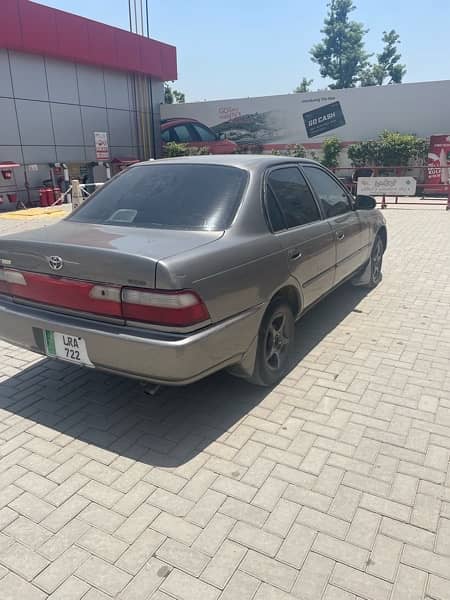 Toyota Corolla 2.0 D 2001 8