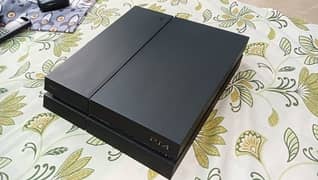 Non Jailbreak 500gb PS4 WITH BOX for Sale (Karachi Only)