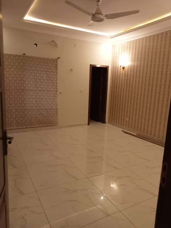 Bahria Town Phase 8 House For Rent 11