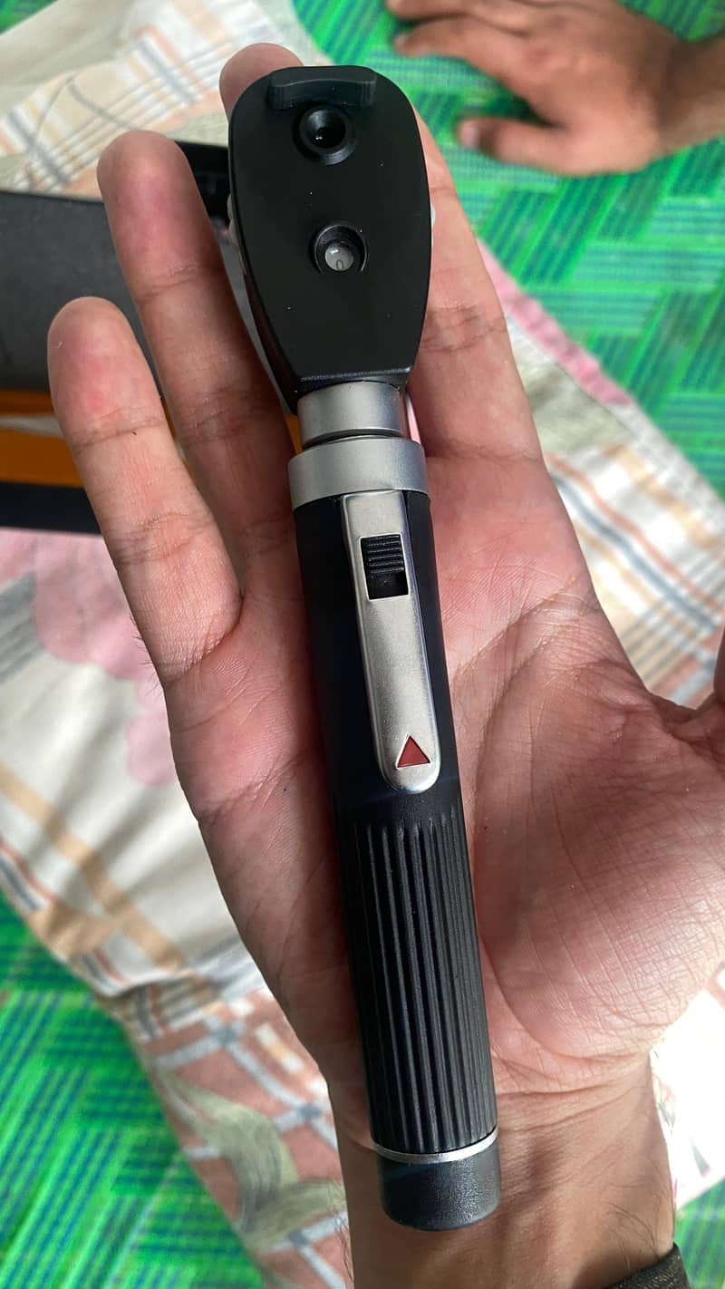 Ophthalmoscope Mini . . . 10/10 3