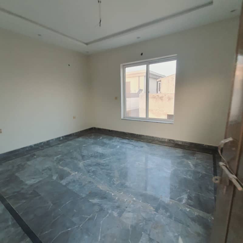 10 MARLA DOUBLEHOUSE FOR SALE IN HOT LOCATION OF IQBAL TOWN 15