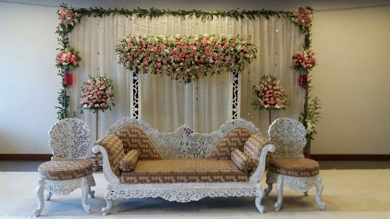 Fresh and artificial flowers Specialist stage decor 6