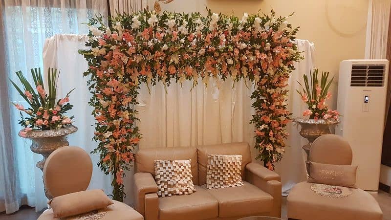 Fresh and artificial flowers Specialist stage decor 12