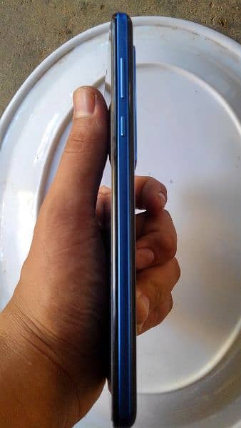 SHARP AQUOS R5 12 256 GB 10/10 IN NON PTA 4