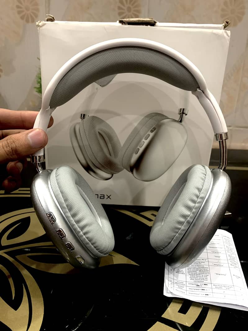 New P9/pro Max Headphones (Earbuds/Earpods/airpods/ANC/Earphones) 3
