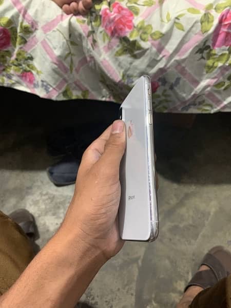 iPhone X 256gb pta proved with box 1