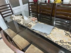 table of 8 good condition