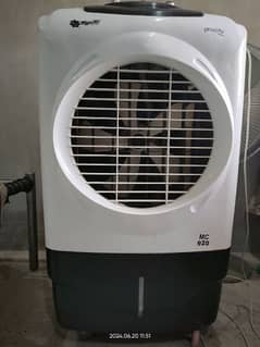 Majestic room air cooler fan