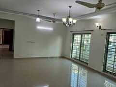 10 Square Feet Flat Available For Rent In Askari 11 - Sector B, Lahore