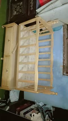 used like new condition baby crib/cot
