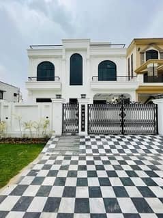 House For sale In Central Park - Block A