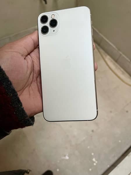 Iphone 11 pro max 256gb pta 4