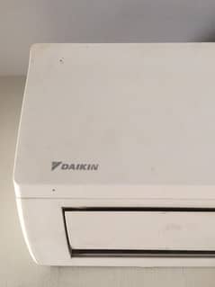 1.5 Ton DAIKIN Split AC Urgent Sale