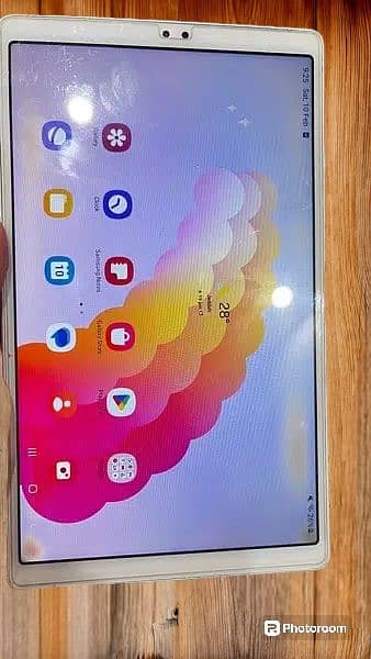 samsung tab A7 3/32 with box condition is gud 0