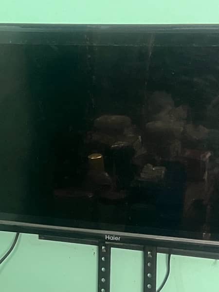 32inch haier tv for sale working condition 4