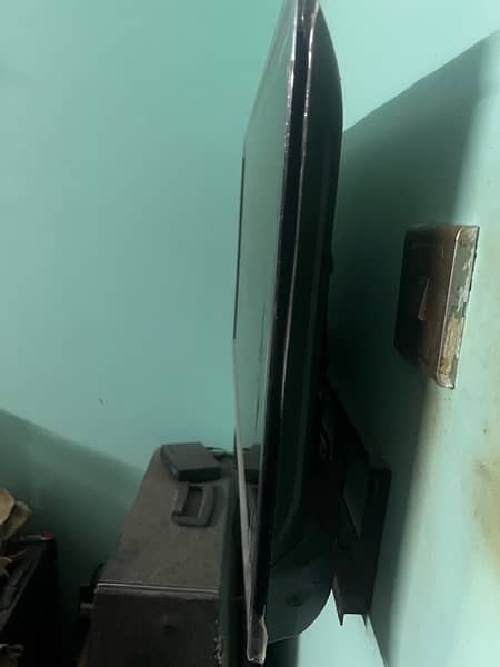 32inch haier tv for sale working condition 5