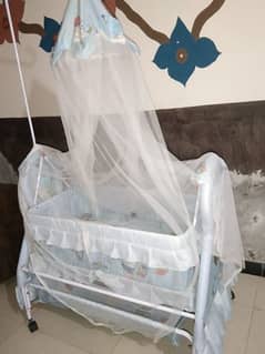 baby cot/ Jhula with net