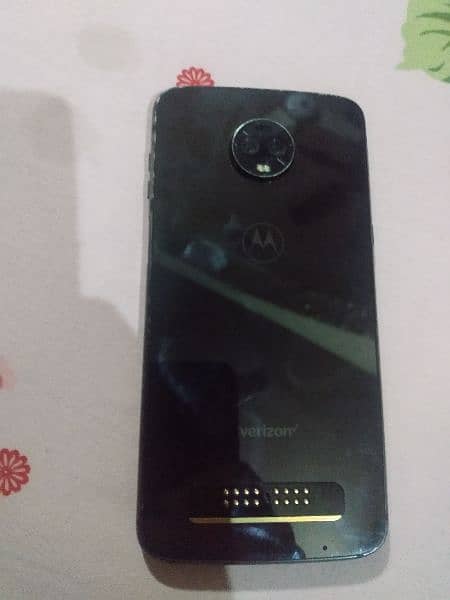 moto z3 force 4/64 best for gaming 3