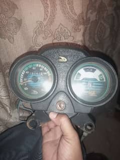 urgent sale United cd100 orignal meter ok condition