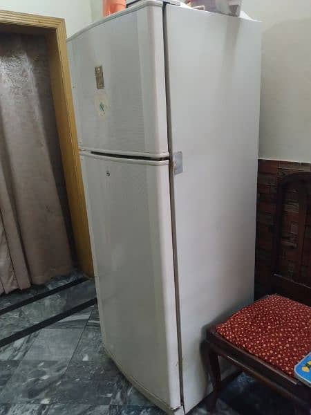 Dawlance Fridge/Refrigerator Full Size 8/10 Condition 1