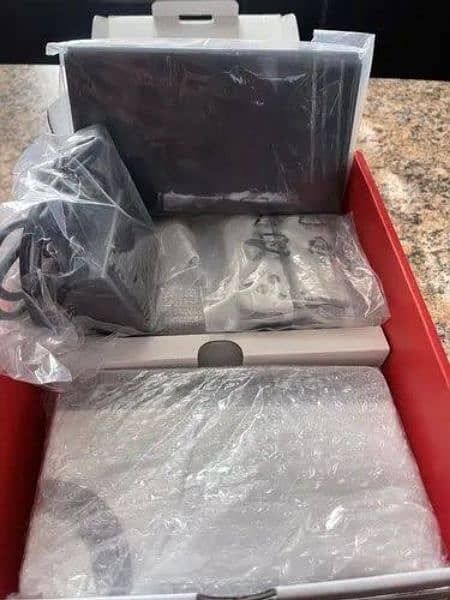 Nintendo switch OLED BUNDLE (exchange with ps4 ps5 xbox ipad laptop) 1