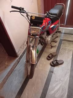 honda 125 lush condition 2024 modl total 850 kilo mete chala huwa ha