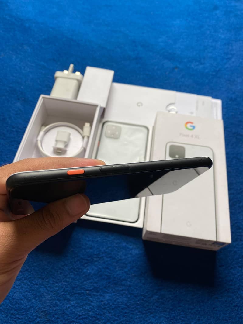 Google Pixel 4 3