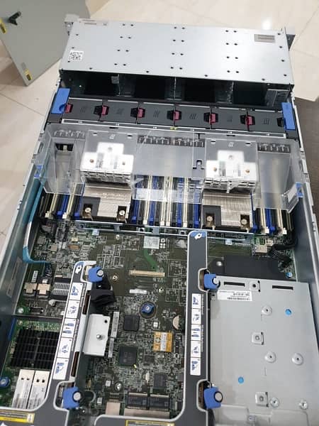 HP PROLIANT DL 380 G9 1