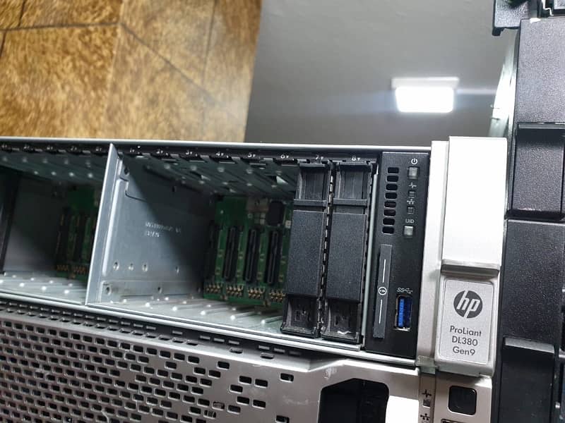 HP PROLIANT DL 380 G9 9