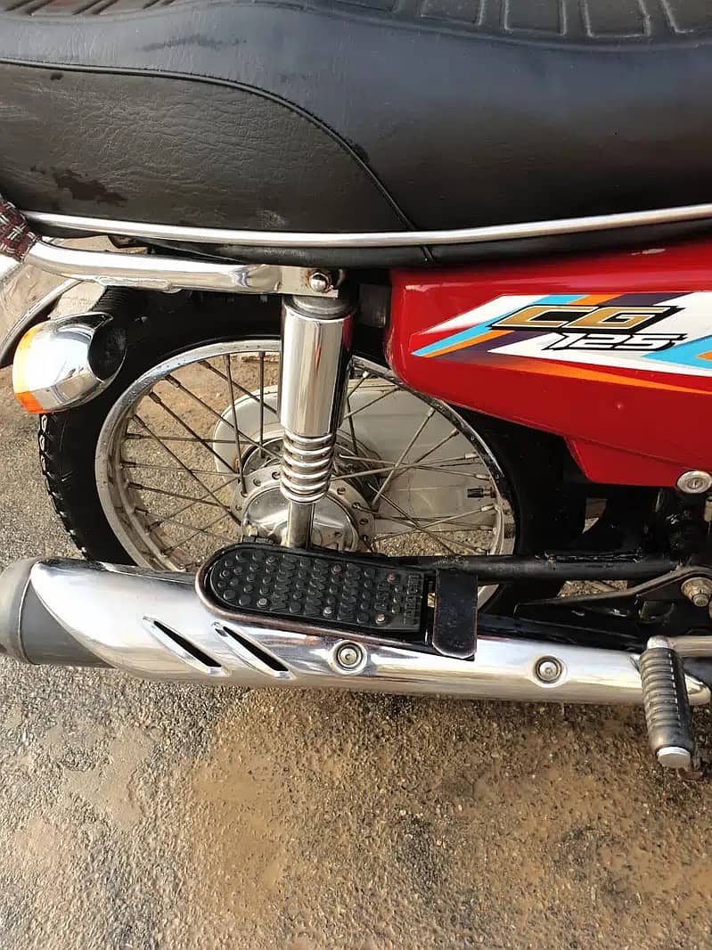 Honda CG 125 2016 3