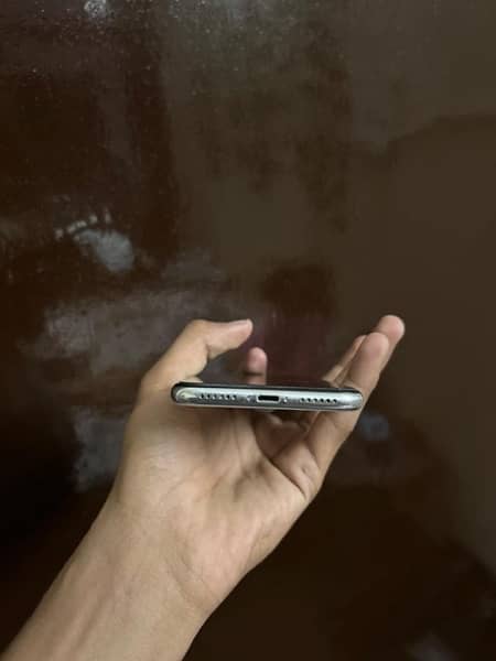 iPhone X 10/9.5 condition 2