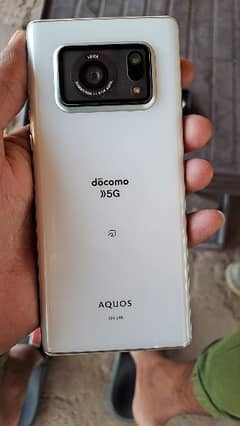 AQUOS R6 12 GB 128 GB 888 SNAPDRAGON