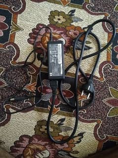 hp laptop adapter charger with lead