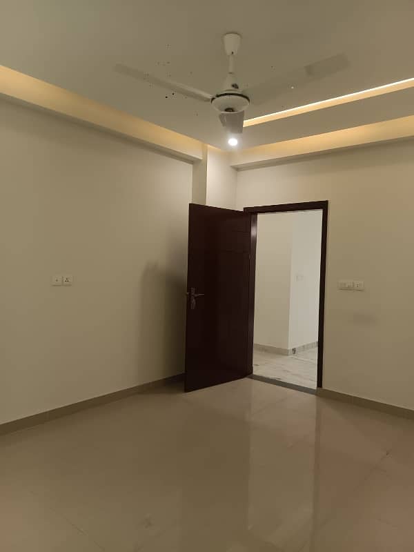 ASKARI 11 BRAND NEW 10 MARLA APARTMENT AVAILABLE FOR SALE 15