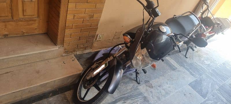 Yamaha YBR 125, Super Condition 1