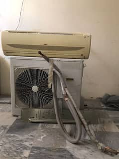 1.5 Ton ACSON Awesome Cooling 10/10 Condition AC