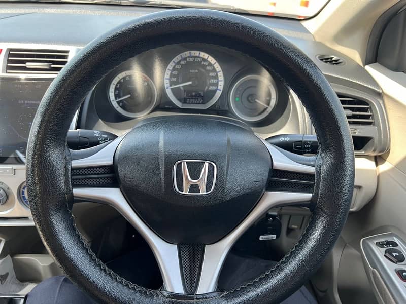 Honda city 2019 model total genuine for sale genuine milage 4